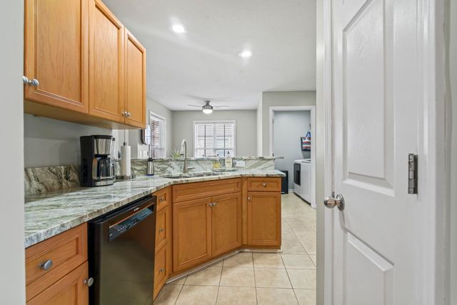 608 Stoney Burn Ln., Myrtle Beach, SC 29579