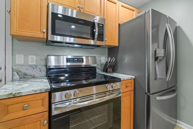 608 Stoney Burn Ln., Myrtle Beach, SC 29579