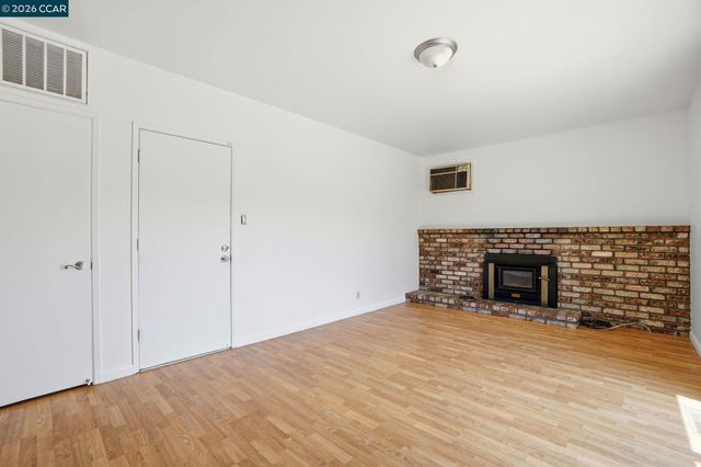 1424 Yosemite Dr, Antioch, CA 94509