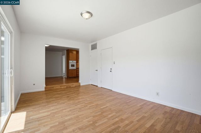 1424 Yosemite Dr, Antioch, CA 94509