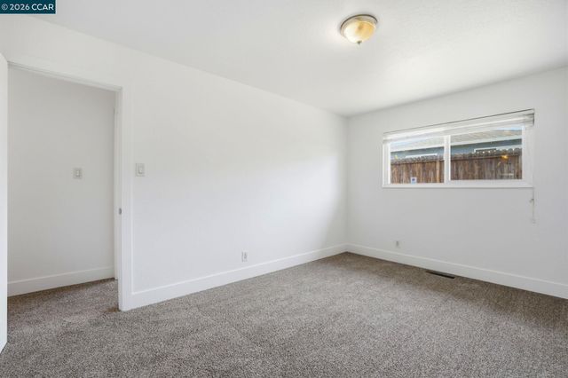1424 Yosemite Dr, Antioch, CA 94509