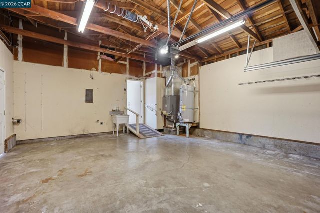 1424 Yosemite Dr, Antioch, CA 94509