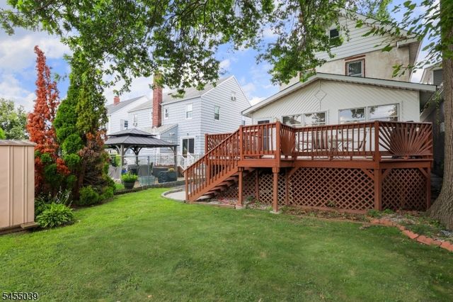 911 W Henry St, Linden City, NJ 07036