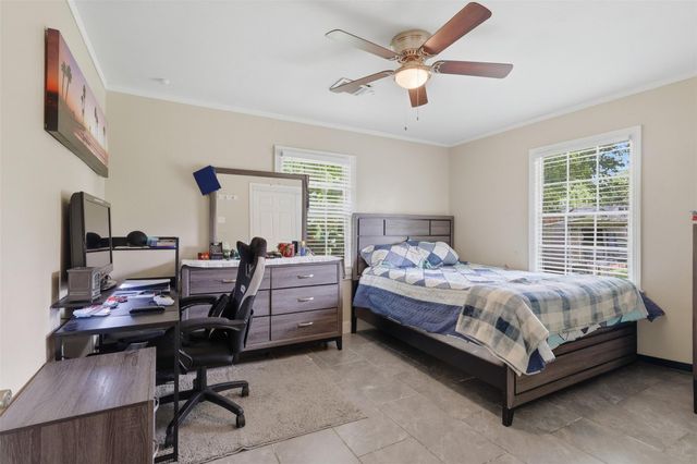 710 W Virginia Street, Houston, TX 77076