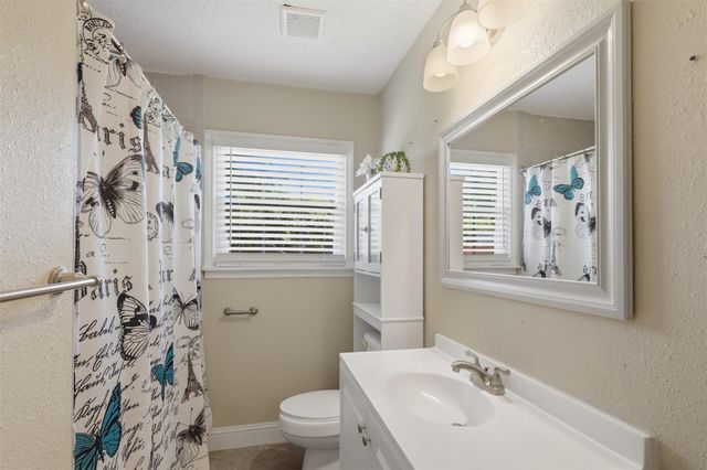 710 W Virginia Street, Houston, TX 77076