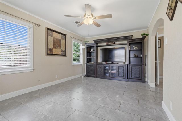 710 W Virginia Street, Houston, TX 77076