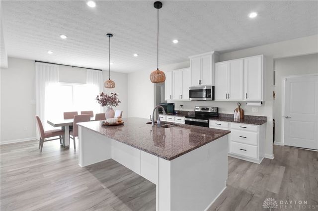 7113 Honeylocust Street, Tipp City, OH 45371