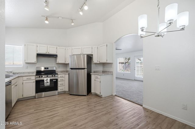 8542 W OREGON Avenue, Glendale, AZ 85305