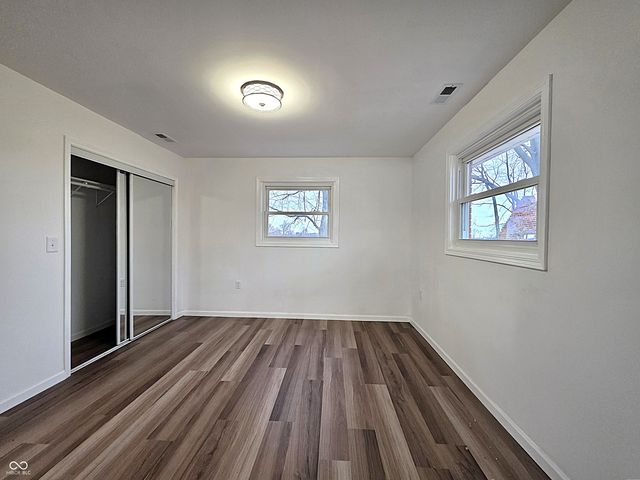 11 S 1050 W, Jamestown, IN 46147