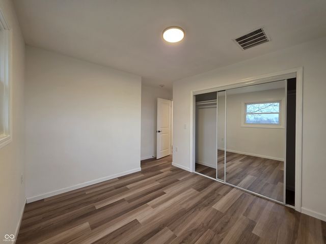 11 S 1050 W, Jamestown, IN 46147