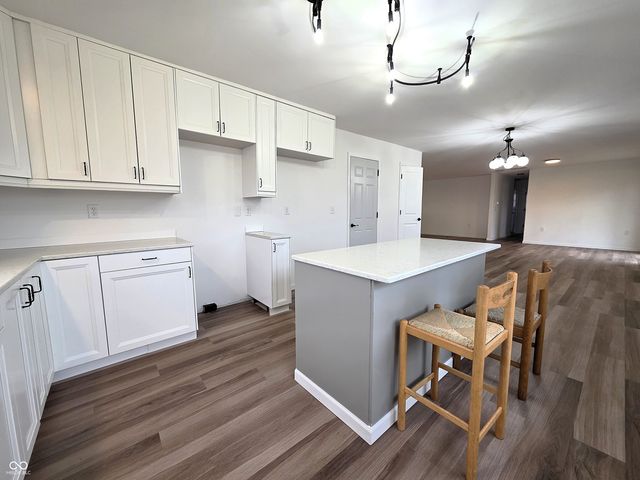 11 S 1050 W, Jamestown, IN 46147