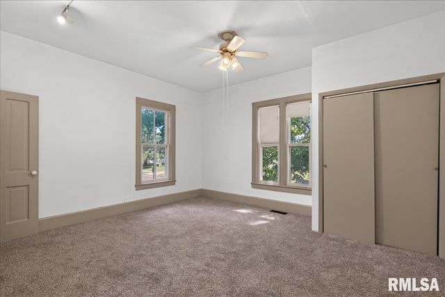 1023 Governor Street, Springfield, IL 62704