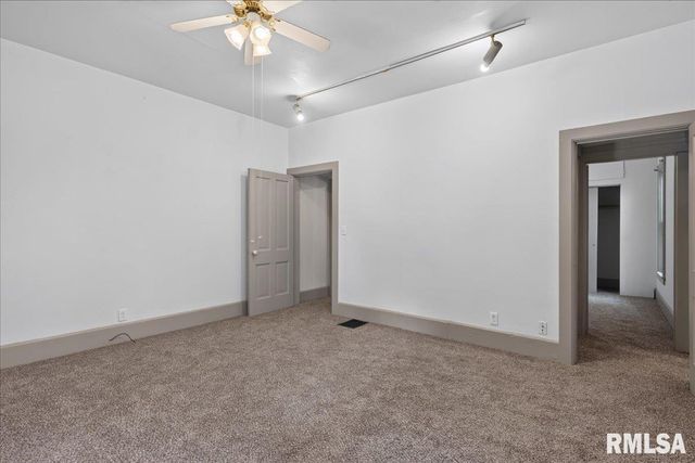 1023 Governor Street, Springfield, IL 62704