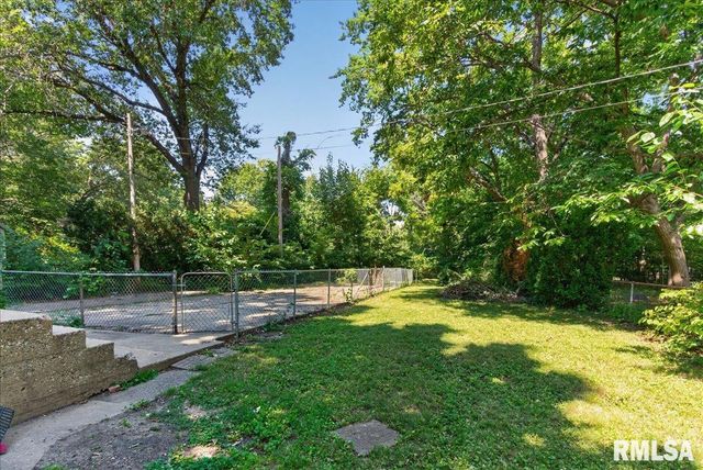 1023 Governor Street, Springfield, IL 62704