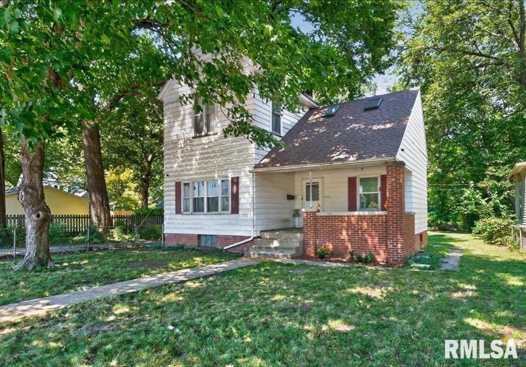 1023 Governor Street, Springfield, IL 62704
