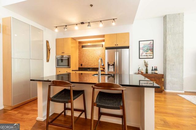 130 Arizona Avenue NE 204, Atlanta, GA 30307