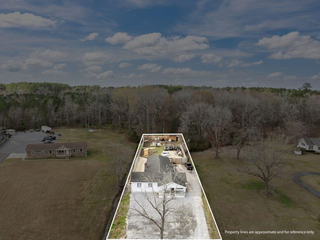 725 S Live Oak Drive, Moncks Corner, SC 29461