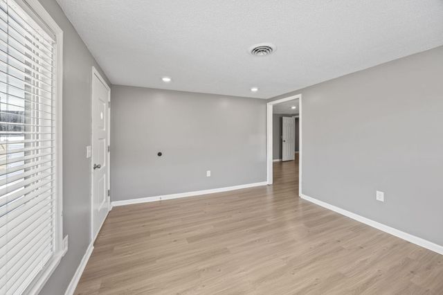 725 S Live Oak Drive, Moncks Corner, SC 29461