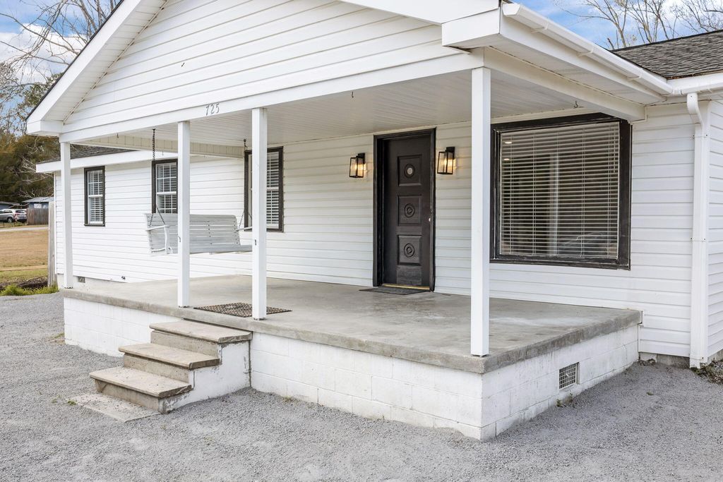 725 S Live Oak Drive, Moncks Corner, SC 29461