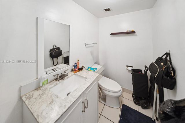 13499 Biscayne Boulevard 703, North Miami, FL 33181