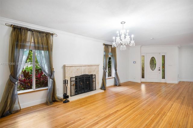 648 Sevilla Ave, Coral Gables, FL 33134