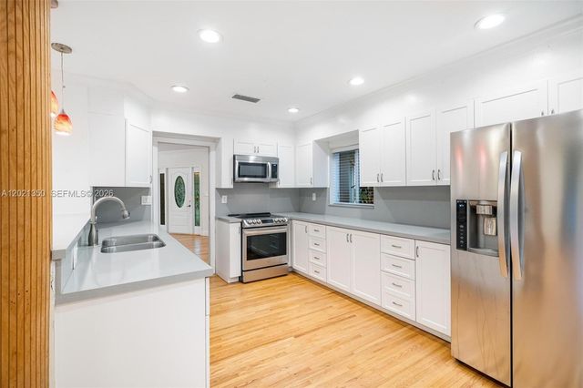 648 Sevilla Ave, Coral Gables, FL 33134