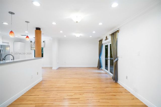 648 Sevilla Ave, Coral Gables, FL 33134