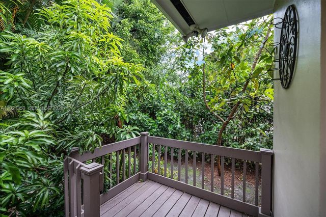648 Sevilla Ave, Coral Gables, FL 33134