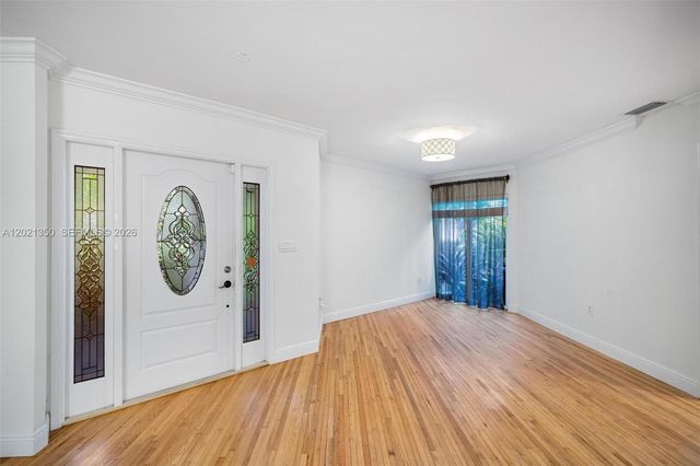 648 Sevilla Ave, Coral Gables, FL 33134