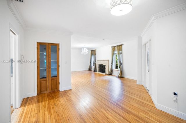 648 Sevilla Ave, Coral Gables, FL 33134