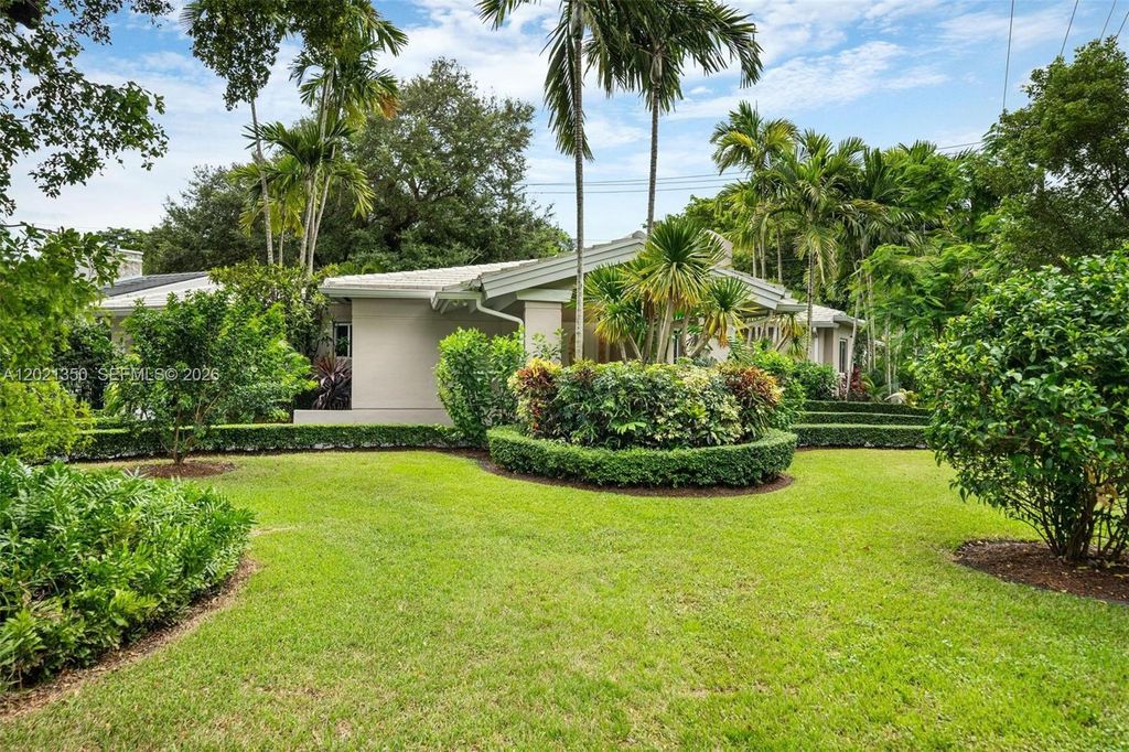 648 Sevilla Ave, Coral Gables, FL 33134