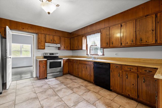 10930 Meadowview Road, Georgetown, TN 37336