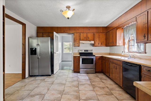 10930 Meadowview Road, Georgetown, TN 37336