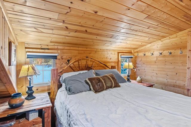 W8120 Eagle Court, Oxford, WI 53952