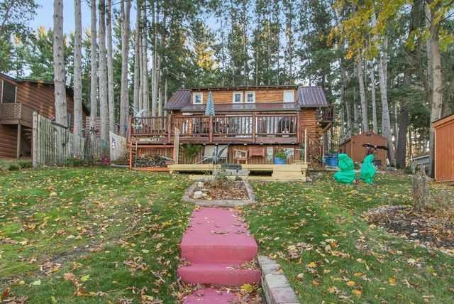 W8120 Eagle Court, Oxford, WI 53952