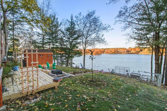 W8120 Eagle Court, Oxford, WI 53952