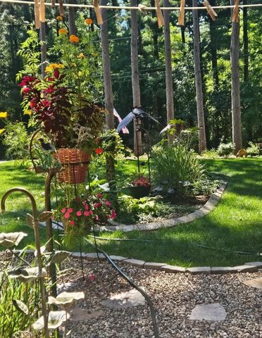 W8120 Eagle Court, Oxford, WI 53952