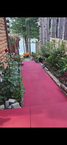 W8120 Eagle Court, Oxford, WI 53952