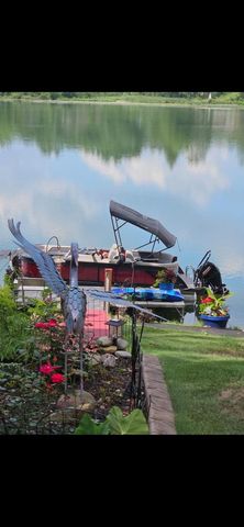 W8120 Eagle Court, Oxford, WI 53952