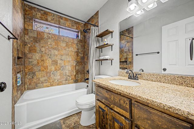 1717 E GREENWAY Circle, Phoenix, AZ 85042