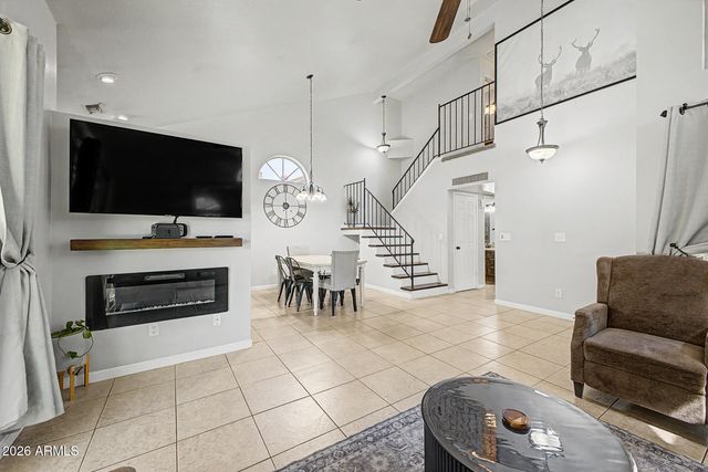 1717 E GREENWAY Circle, Phoenix, AZ 85042