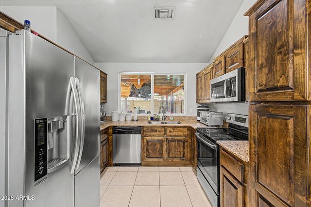 1717 E GREENWAY Circle, Phoenix, AZ 85042
