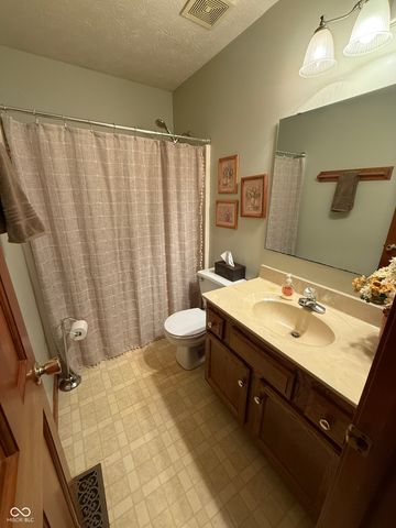 2146 Charles Drive, Franklin, IN 46131