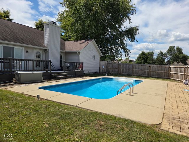 2146 Charles Drive, Franklin, IN 46131