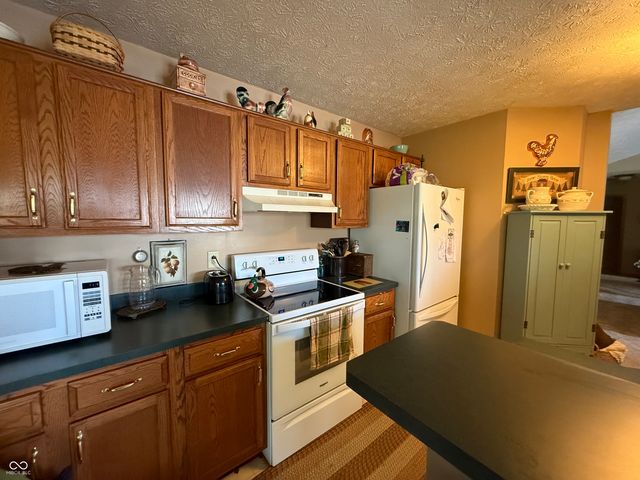 2146 Charles Drive, Franklin, IN 46131