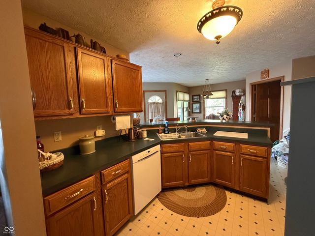 2146 Charles Drive, Franklin, IN 46131