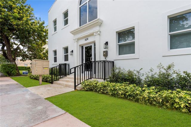 628 Santander Ave 8, Coral Gables, FL 33134