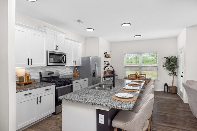 255 WALKER MEADOWS LN, Munford, TN 38058