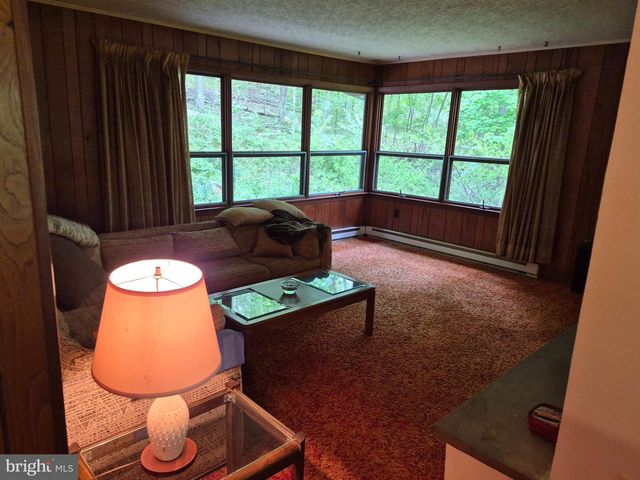 1941 SAWMILL RD, Spring City, PA 19475
