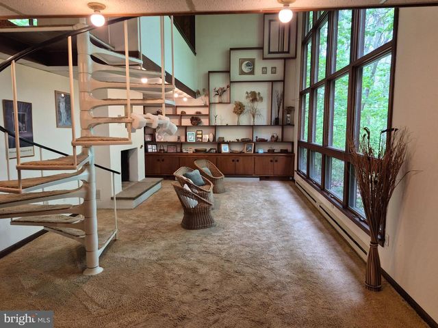 1941 SAWMILL RD, Spring City, PA 19475